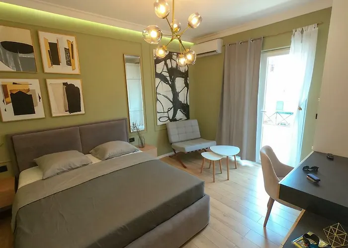 Roza's Center Apartament Tirana