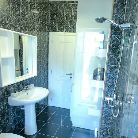 Διαμέρισμα Roza's Center